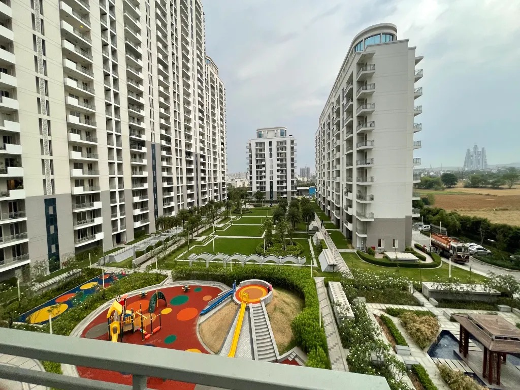 dlf-ultima-sector-81-gurgaon-2